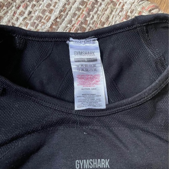 Gymshark Top - Picture 2 of 3